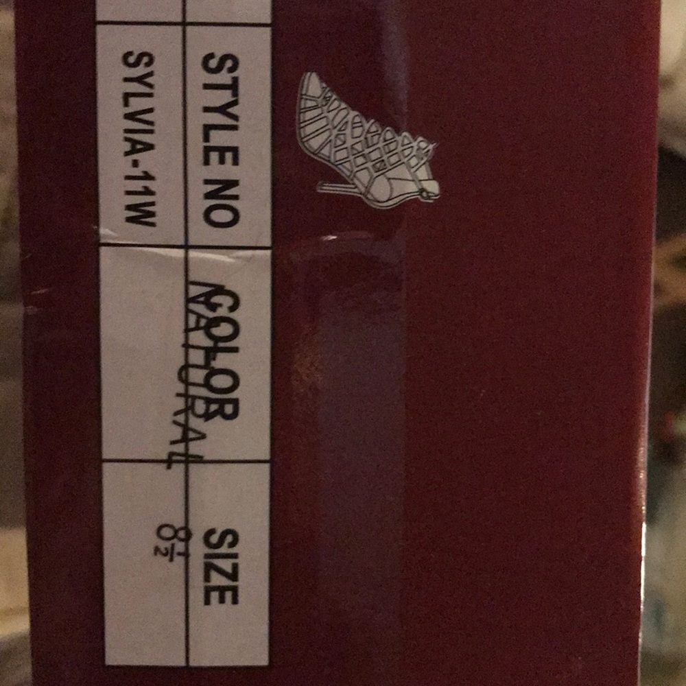 Heels - Picture 4 of 4
